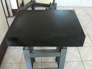 Testing granite surface plate