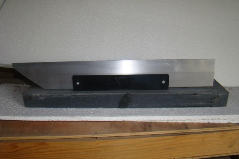 Magnesium knife edge Magnesium knife edge